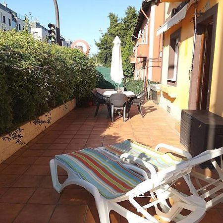 Апартаменты Preciosa Casa Bi-Familiar Al Lado De Donosti. Ирун Экстерьер фото