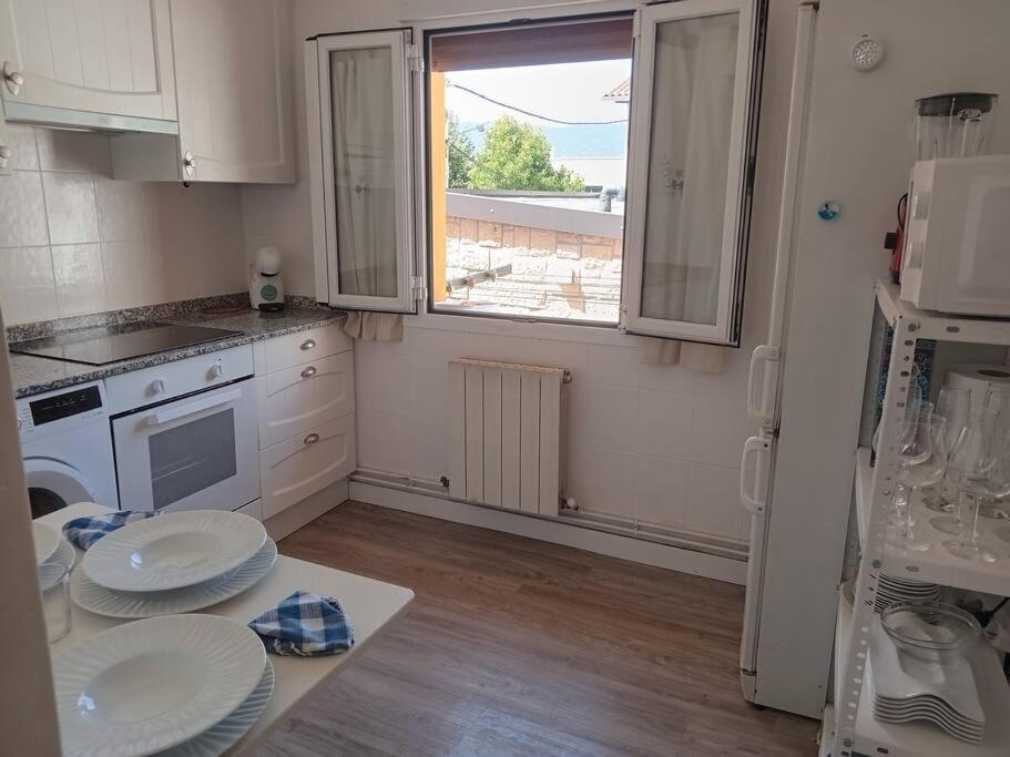 Апартаменты Preciosa Casa Bi-Familiar Al Lado De Donosti. Ирун Экстерьер фото