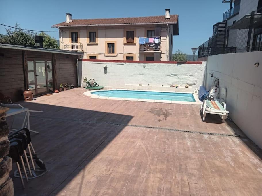 Апартаменты Preciosa Casa Bi-Familiar Al Lado De Donosti. Ирун Экстерьер фото
